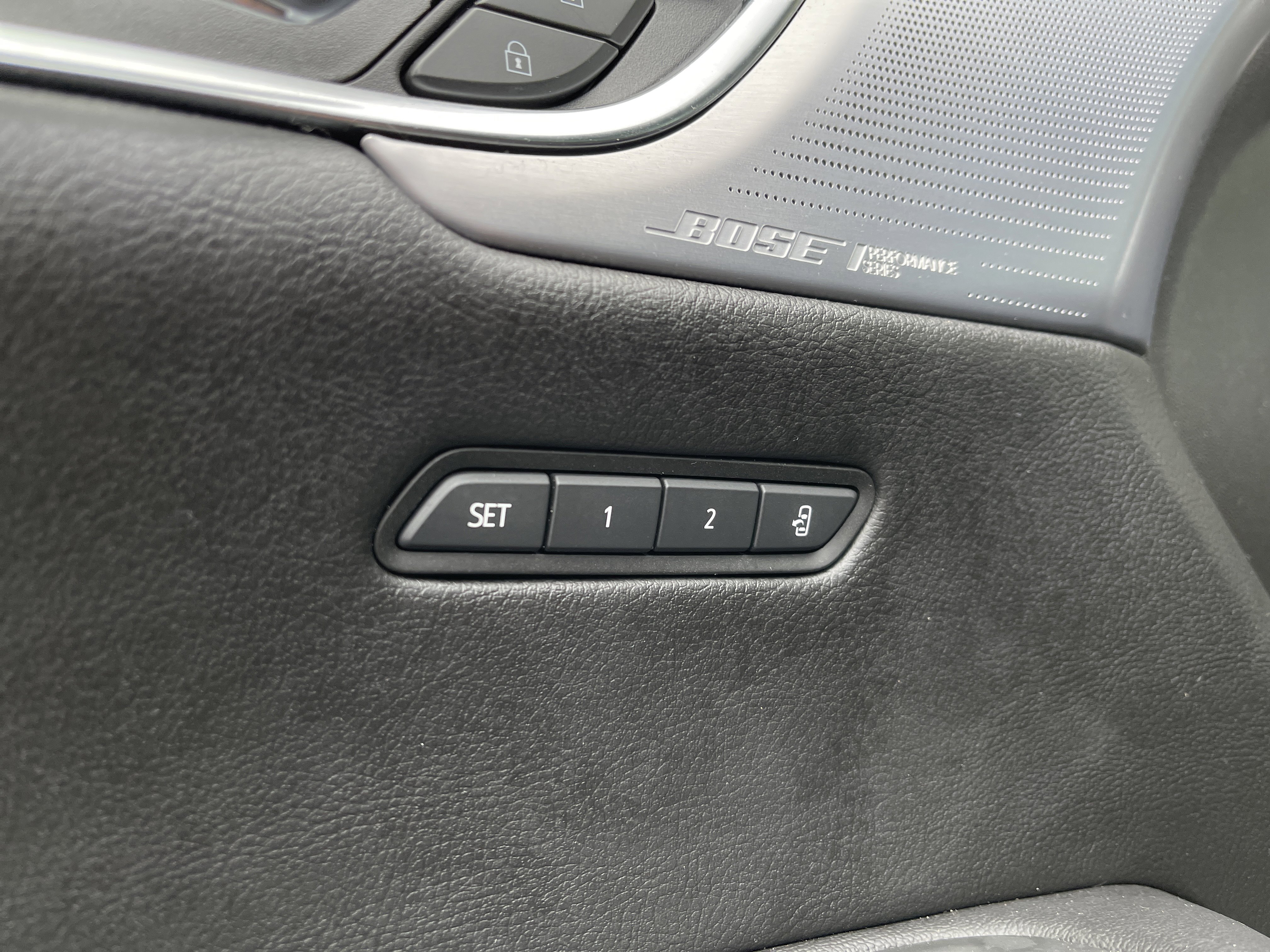 Certified 2025 Cadillac XT5 Premium Luxury image 19