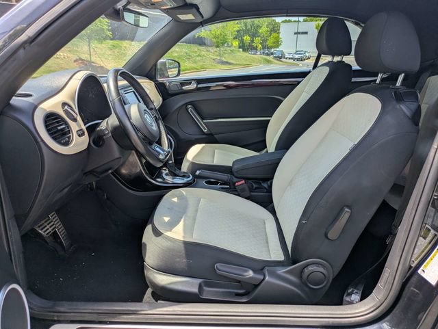 Used 2019 Volkswagen Beetle 2.0T S FWD image 15