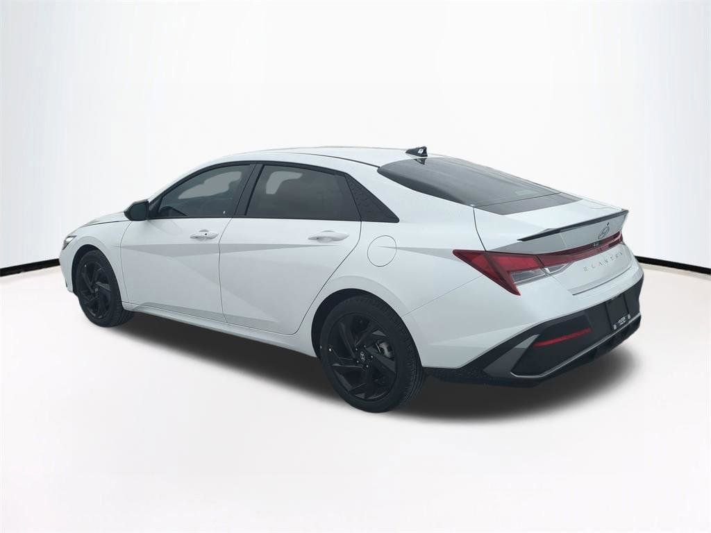 New 2026 Hyundai Elantra Sport image 7
