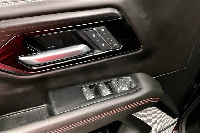 Used 2025 GMC Yukon AT4 Ultimate AWD/4WD image 40
