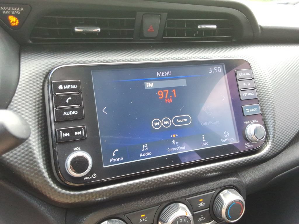 Used 2023 Nissan Kicks SV FWD image 30