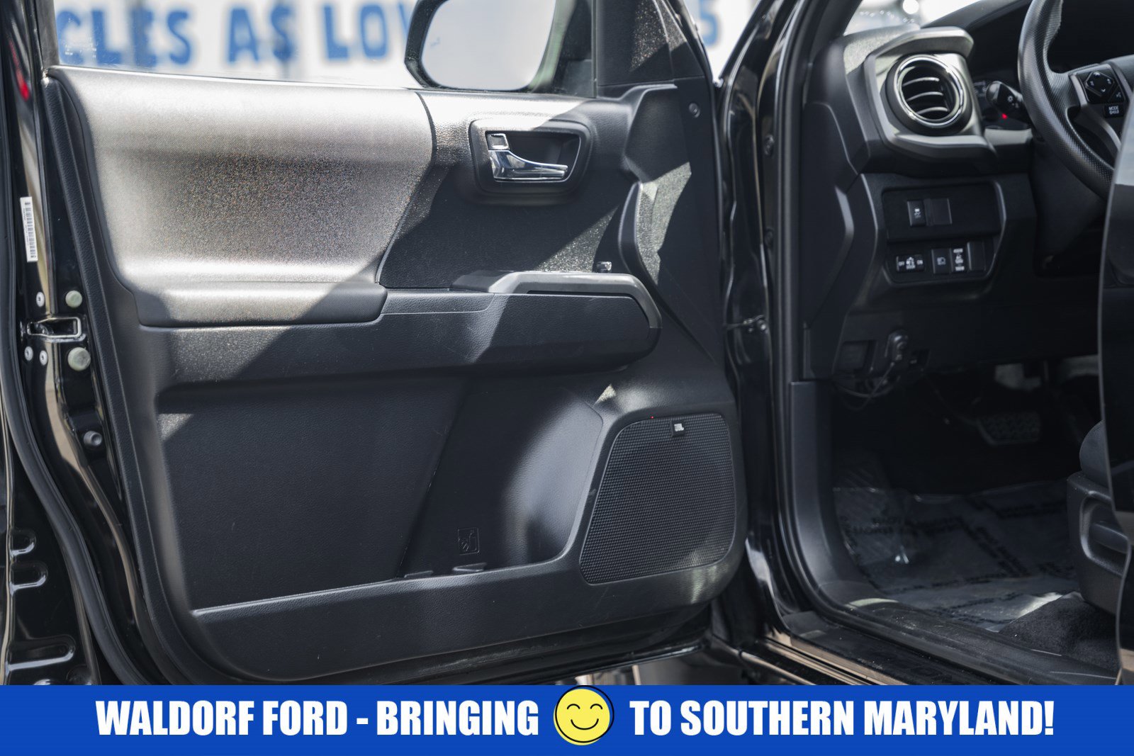 Used 2021 Toyota Tacoma TRD Off-Road w/ TRD Premium Off Road Package image 53