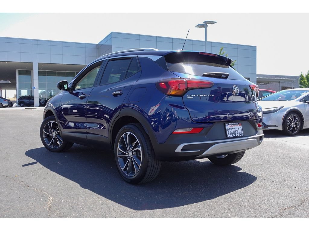Used 2022 Buick Encore GX Select AWD/4WD image 8