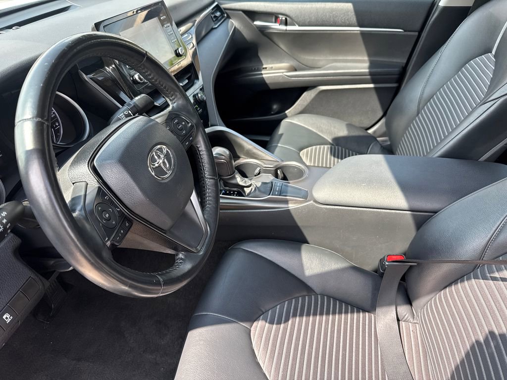 Used 2023 Toyota Camry SE FWD image 17