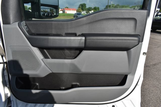Used 2023 Ford F450 XLT w/ Camper Package AWD/4WD image 43