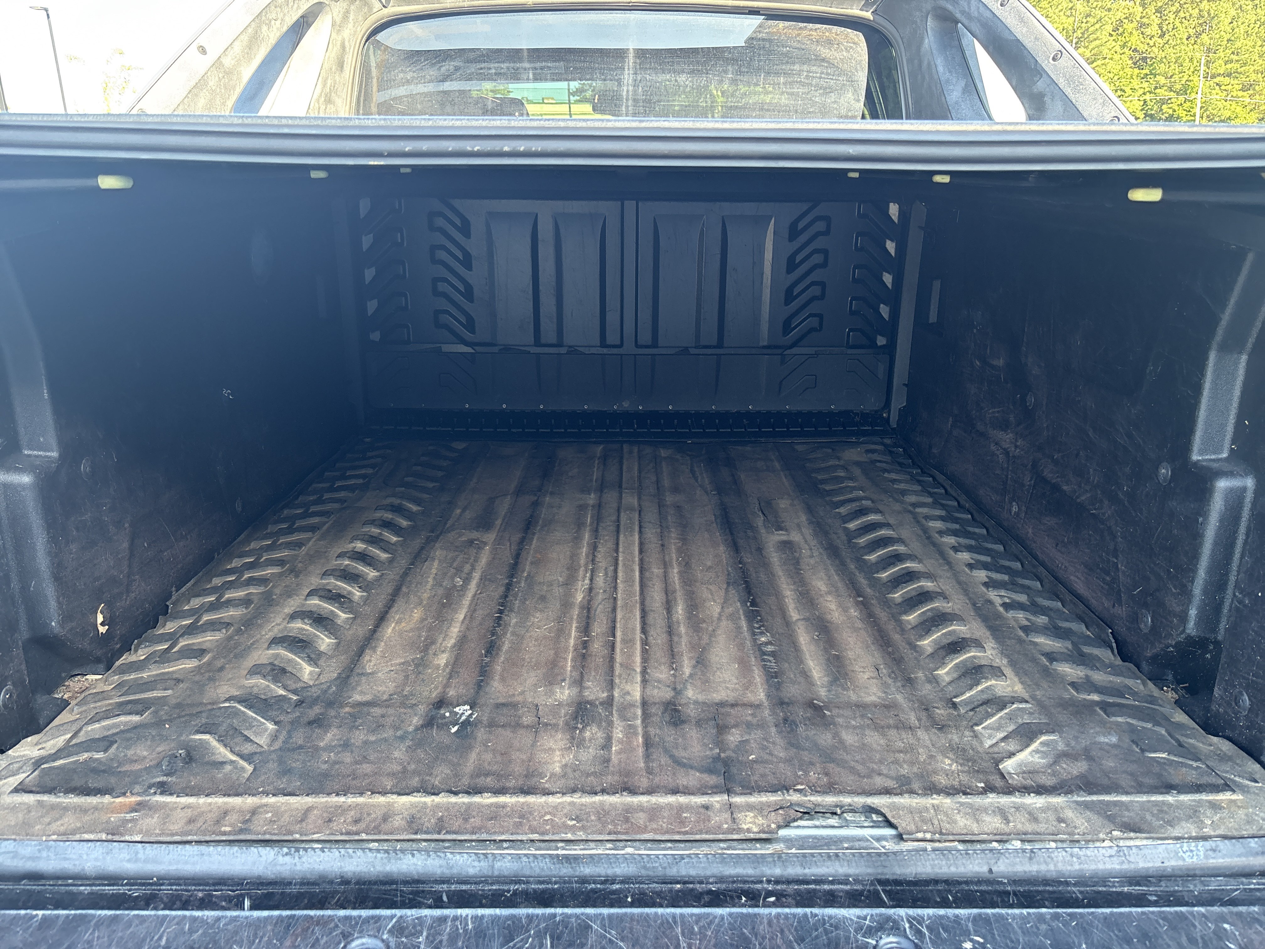 Used 2012 Chevrolet Avalanche LT RWD image 33
