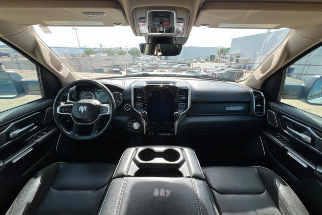 Used 2019 RAM 1500 Laramie AWD/4WD image 9