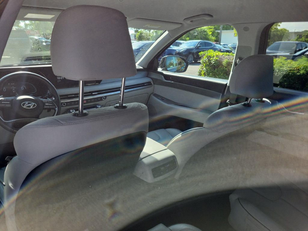 Used 2024 Hyundai Palisade SEL FWD image 15