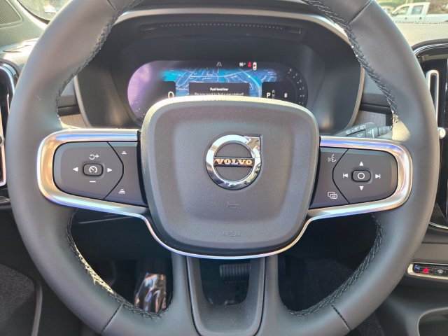 New 2026 Volvo XC40 B5 Ultra w/ Protection Package Premier AWD/4WD image 23
