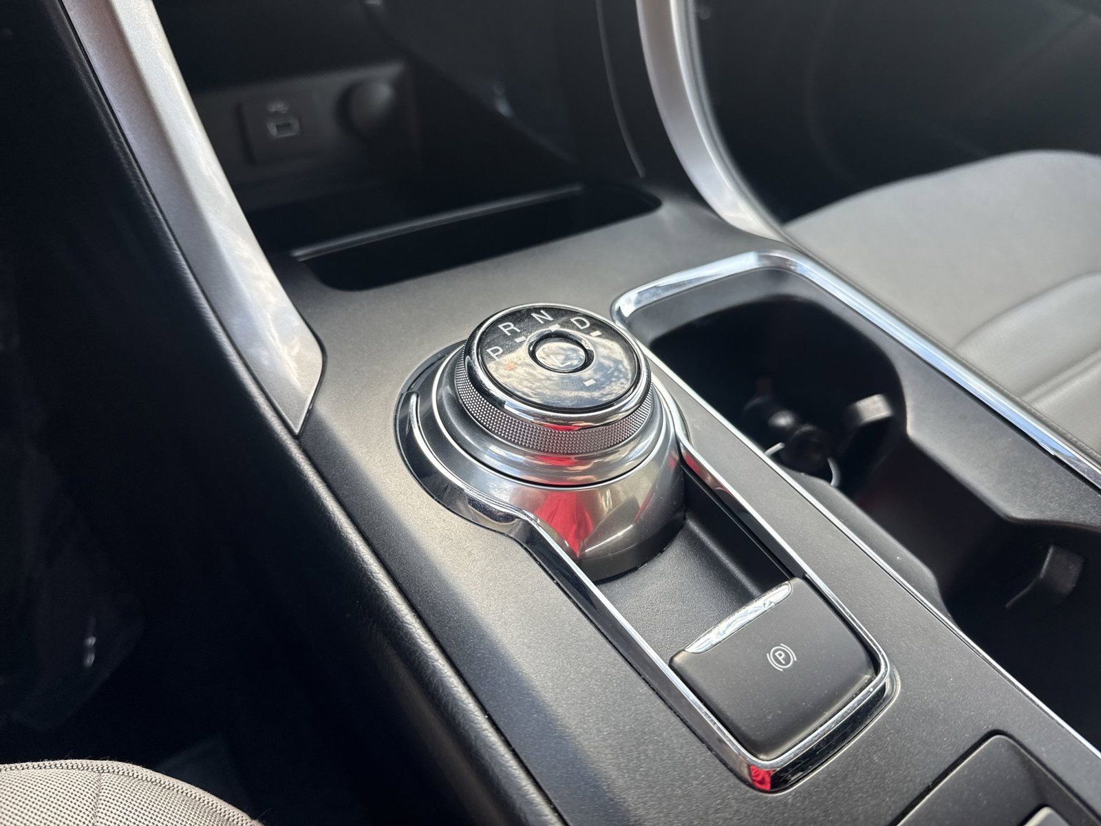 Used 2018 Ford Fusion S FWD image 20