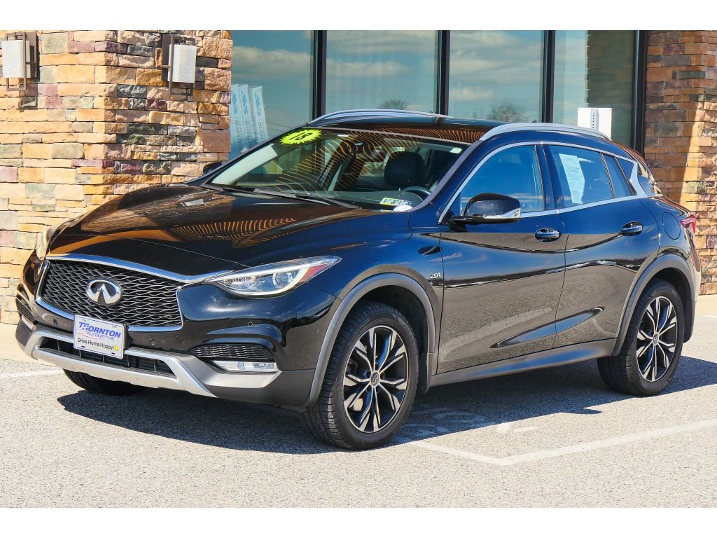 Used 2018 INFINITI QX30 Premium w/ Navigation Package image 7