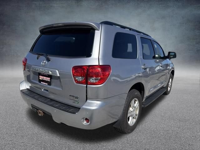 Used 2016 Toyota Sequoia SR5 w/ Premium Package AWD/4WD image 7