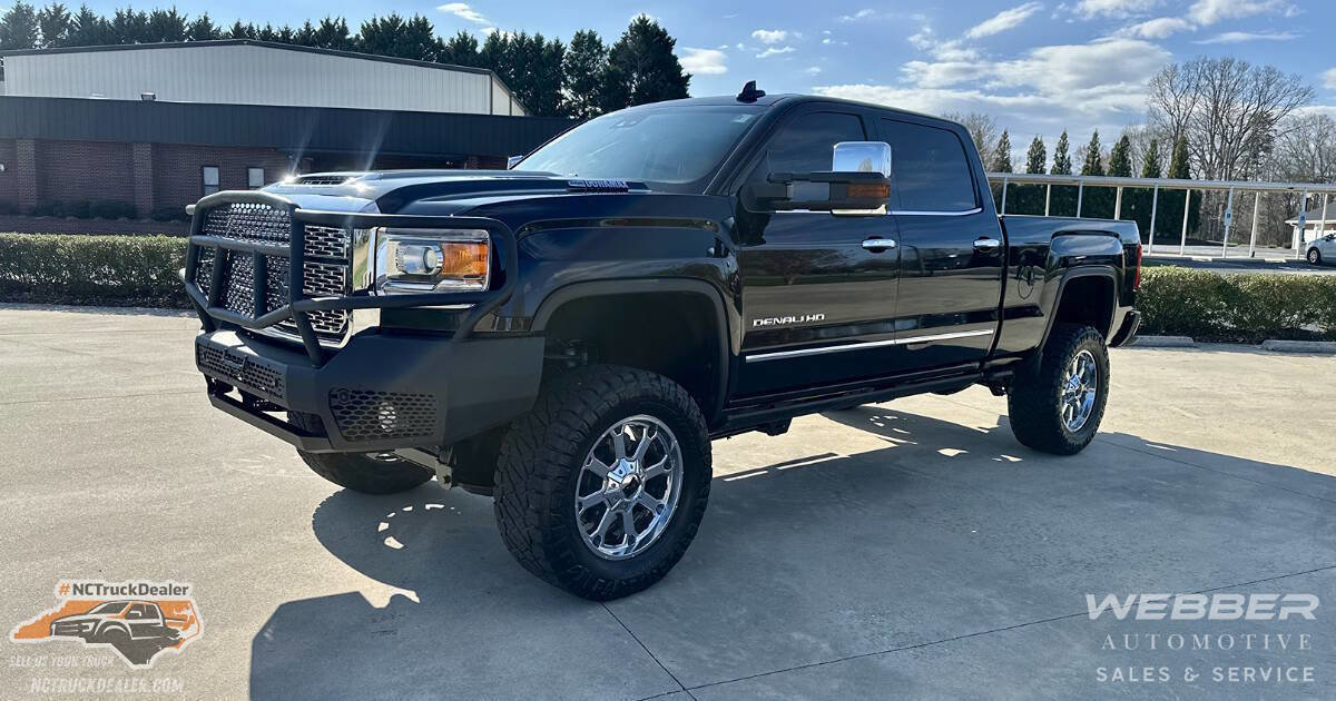 Used 2018 GMC Sierra 2500 Denali w/ Duramax Plus Package image 2