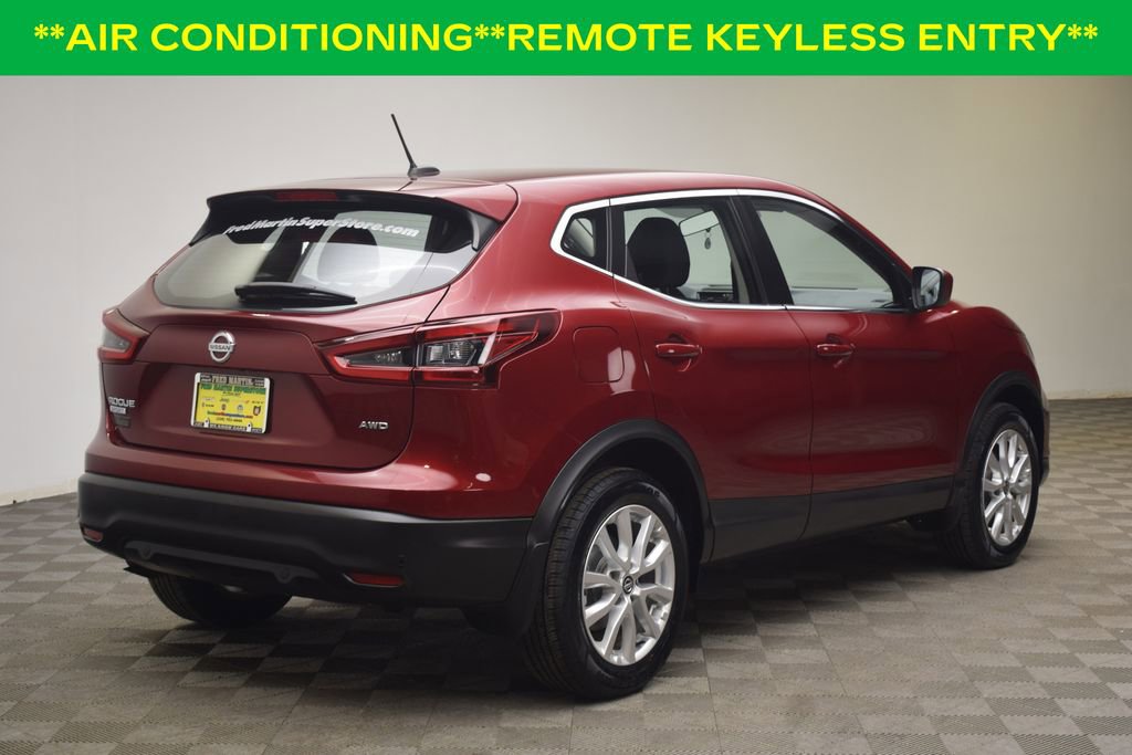 Used 2022 Nissan Rogue Sport S image 8