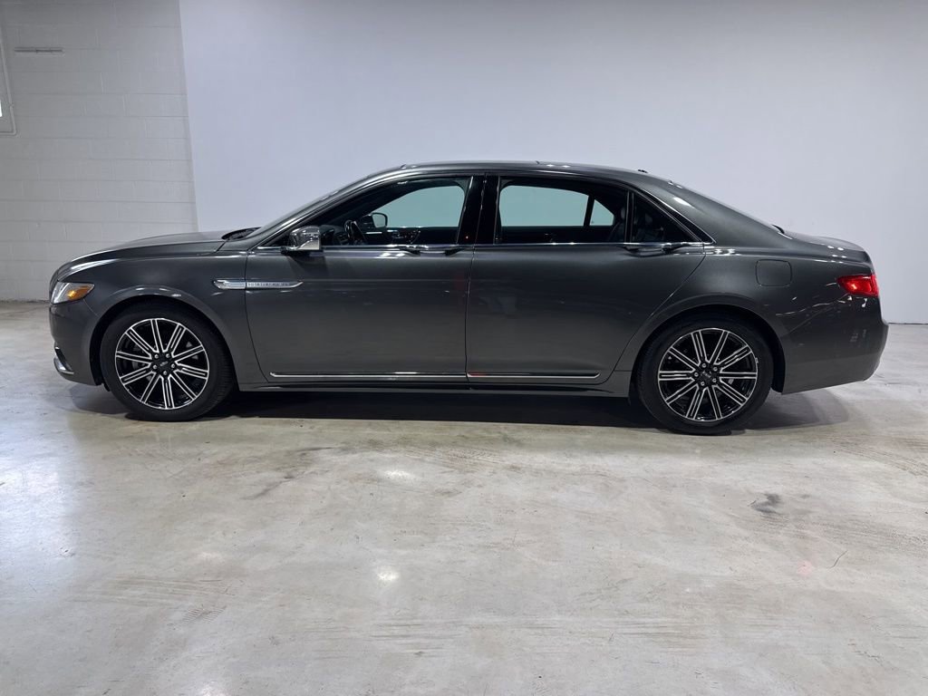 Used 2017 Lincoln Continental Reserve AWD/4WD image 4