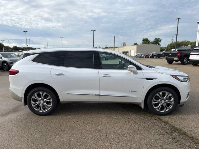 Used 2019 Buick Enclave Avenir w/ Avenir Technology Package AWD/4WD image 6