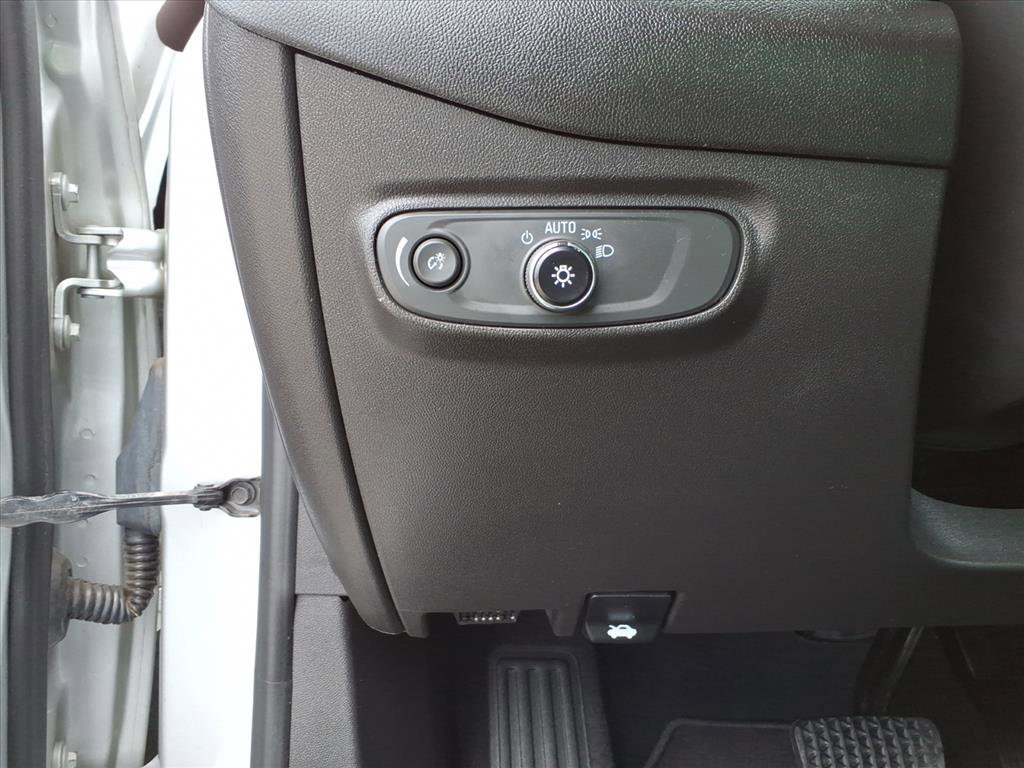 Used 2022 Chevrolet Equinox LT image 17