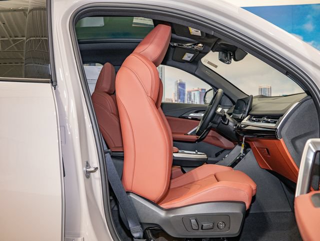 New 2026 BMW X2 xDrive28i w/ Technology Package AWD/4WD image 21