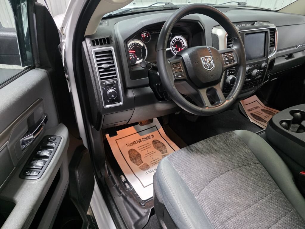 Used 2019 RAM 1500 Big Horn w/ Rambox Value Package AWD/4WD image 7
