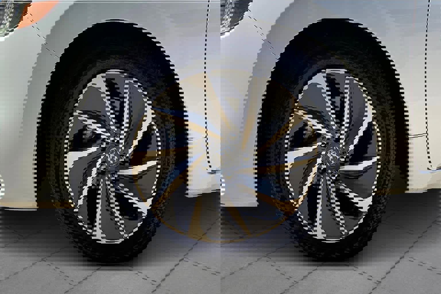 Used 2019 Honda Insight Touring image 10