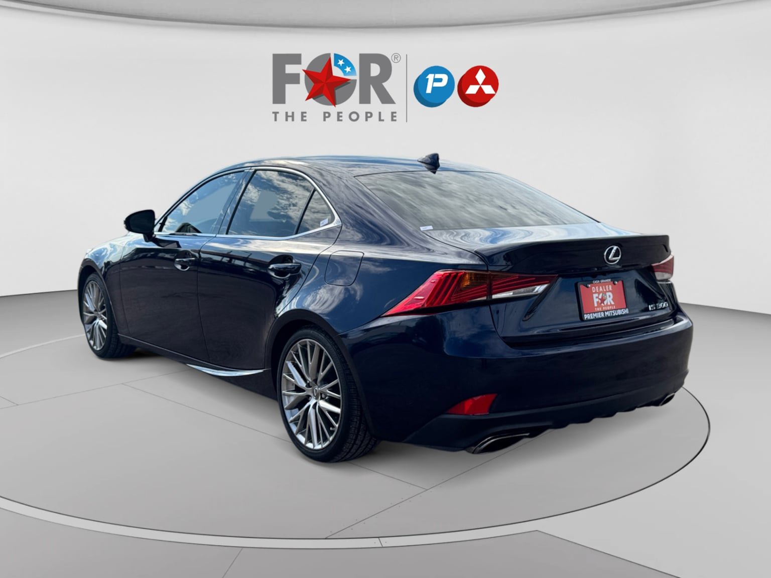 Used 2018 Lexus IS 300 w/ Comfort Package RWD image 3