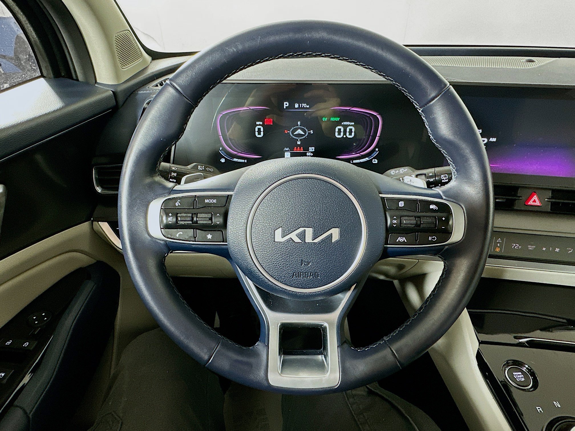 Used 2024 Kia Sportage EX AWD/4WD image 11