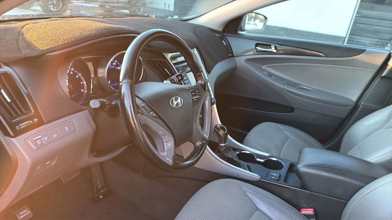 Used 2014 Hyundai Sonata SE image 19