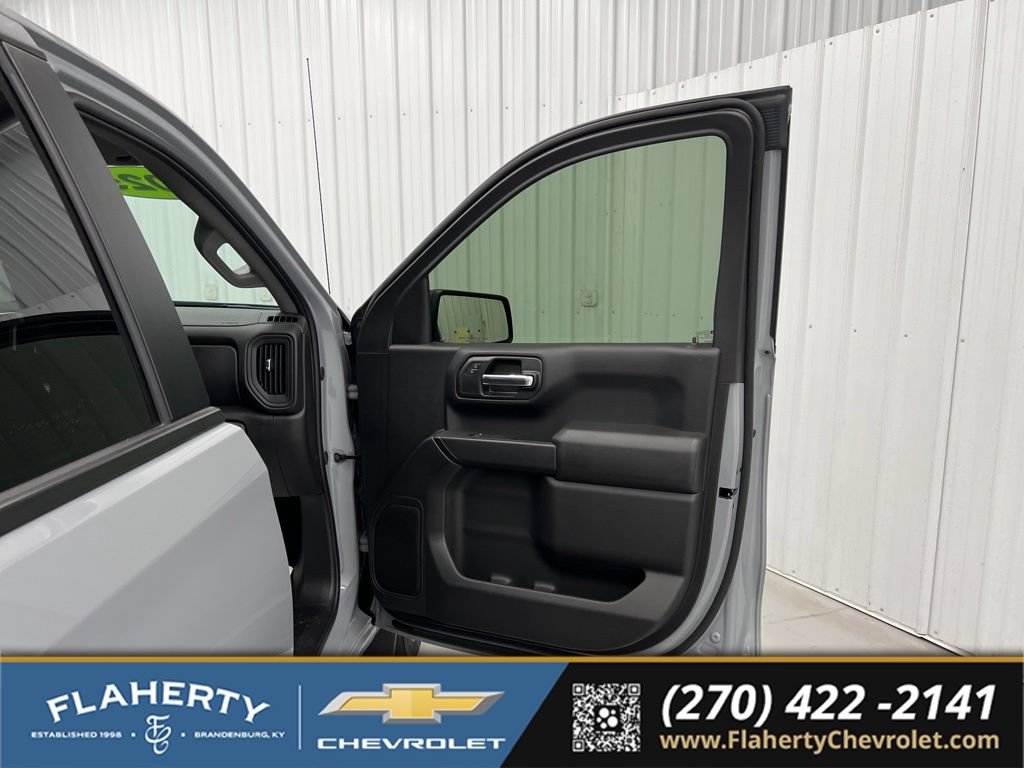 Used 2025 Chevrolet Silverado 1500 Custom RWD image 14