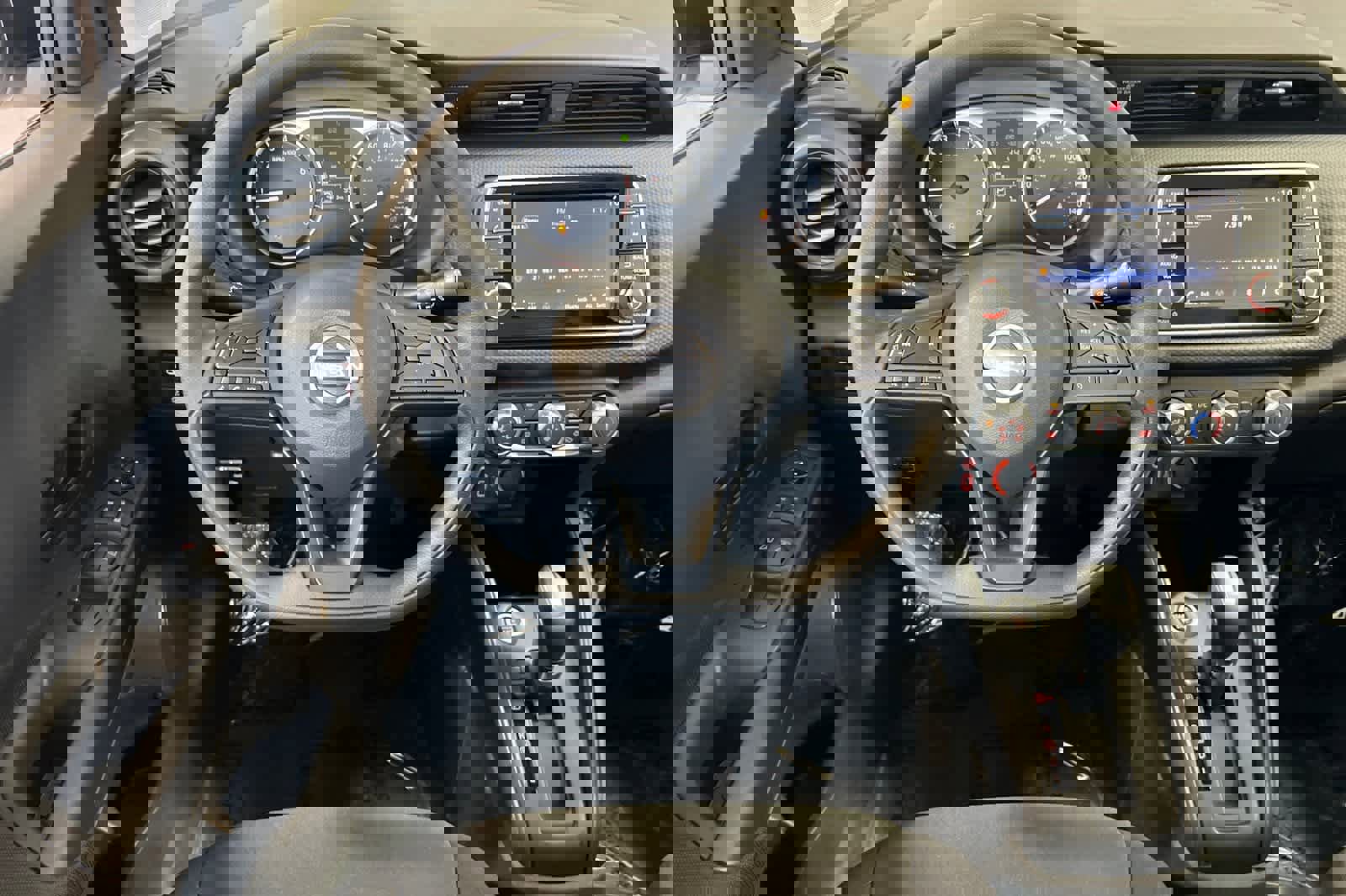 New 2025 Nissan Kicks Play S image 15