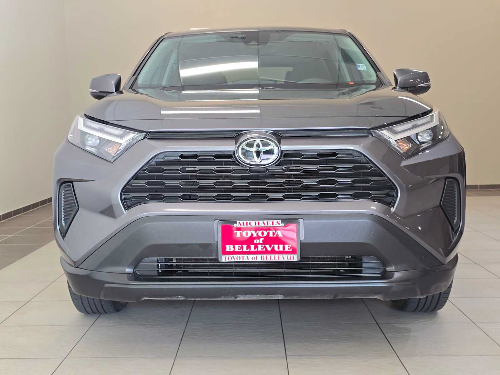 Used 2023 Toyota RAV4 LE AWD/4WD image 6