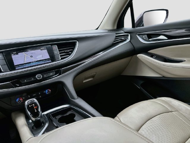 Used 2018 Buick Enclave Essence FWD image 24