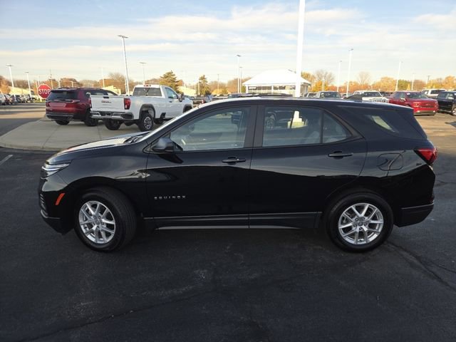 Certified 2024 Chevrolet Equinox LS w/ Driver Confidence II Package image 19