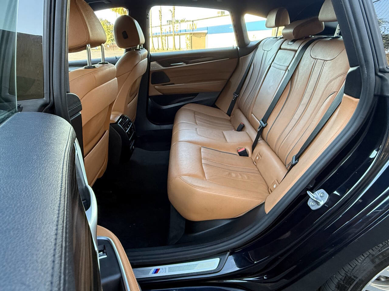 Used 2018 BMW 640i Gran Turismo xDrive image 17