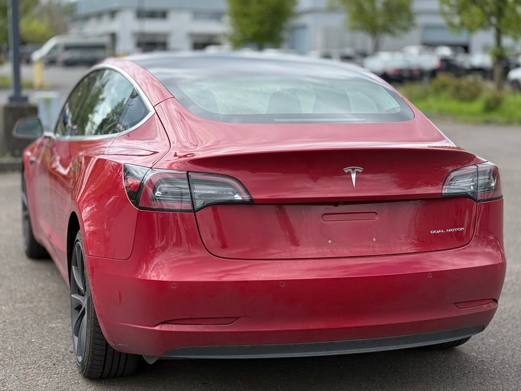Used 2018 Tesla Model 3 Long Range image 3
