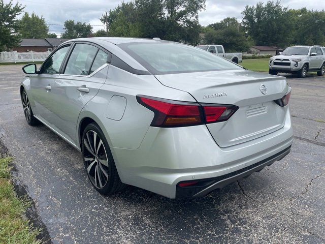 Used 2022 Nissan Altima 2.5 SR image 2