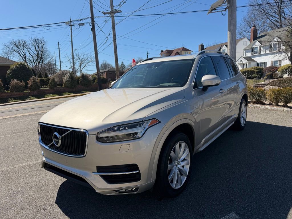 Used 2017 Volvo XC90 T6 Momentum w/ Vision Package AWD/4WD image 3