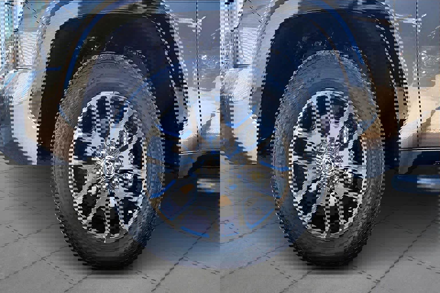 Used 2023 Toyota Tundra Platinum image 11