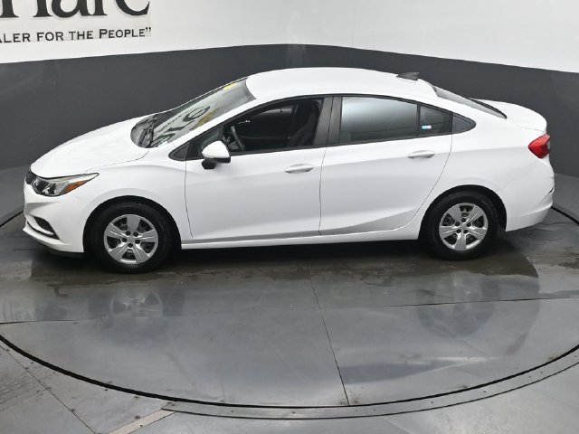 Used 2017 Chevrolet Cruze LS FWD image 61