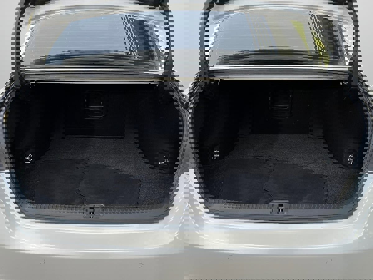 Used 2021 Lexus ES 300h w/ Accessory Package 2 image 14