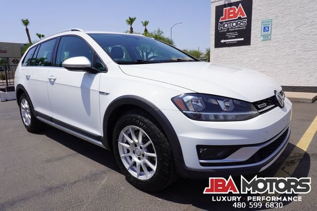 Used 2019 Volkswagen Golf Alltrack S AWD/4WD image 2