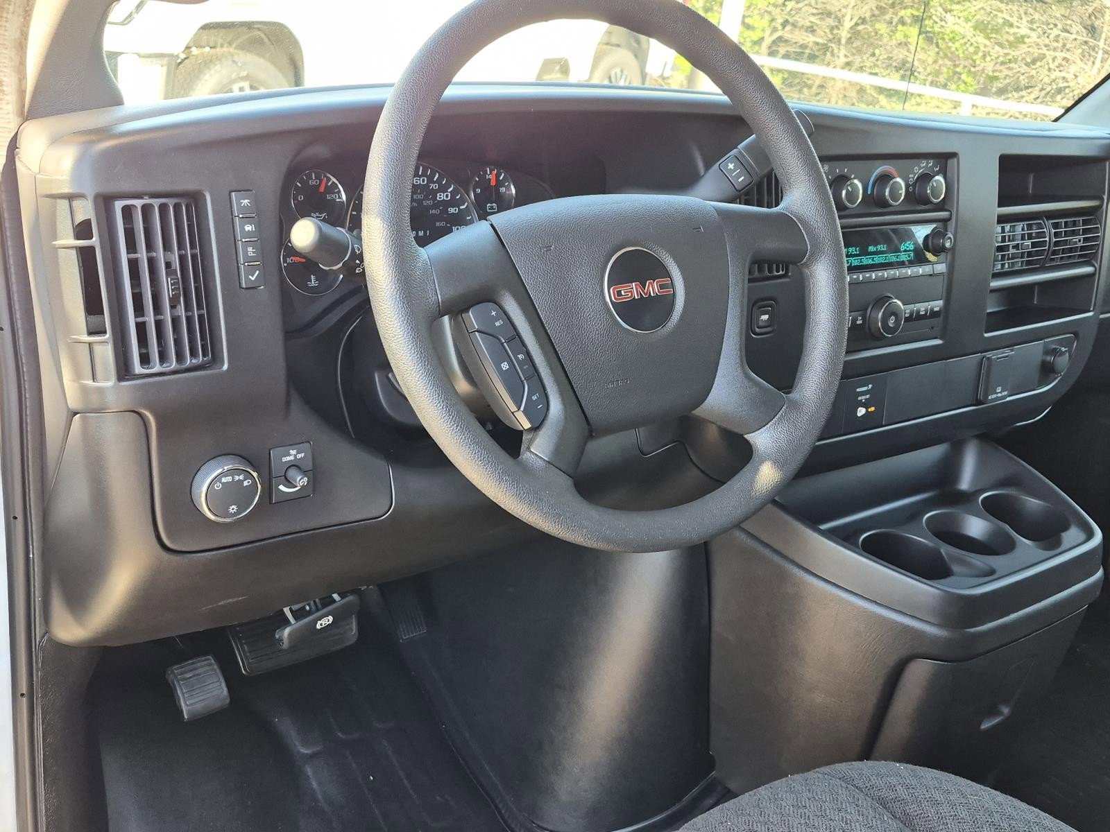 Certified 2024 GMC Savana 2500 w/ Driver Convenience Package image 15