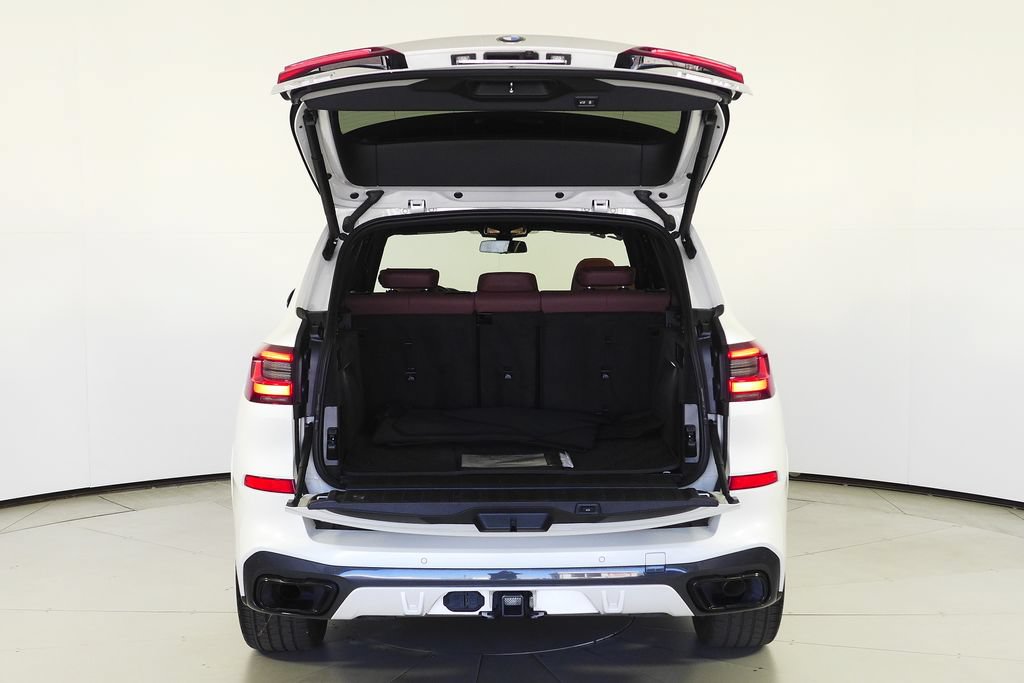 Used 2022 BMW X5 xDrive40i w/ M Sport Package AWD/4WD image 10