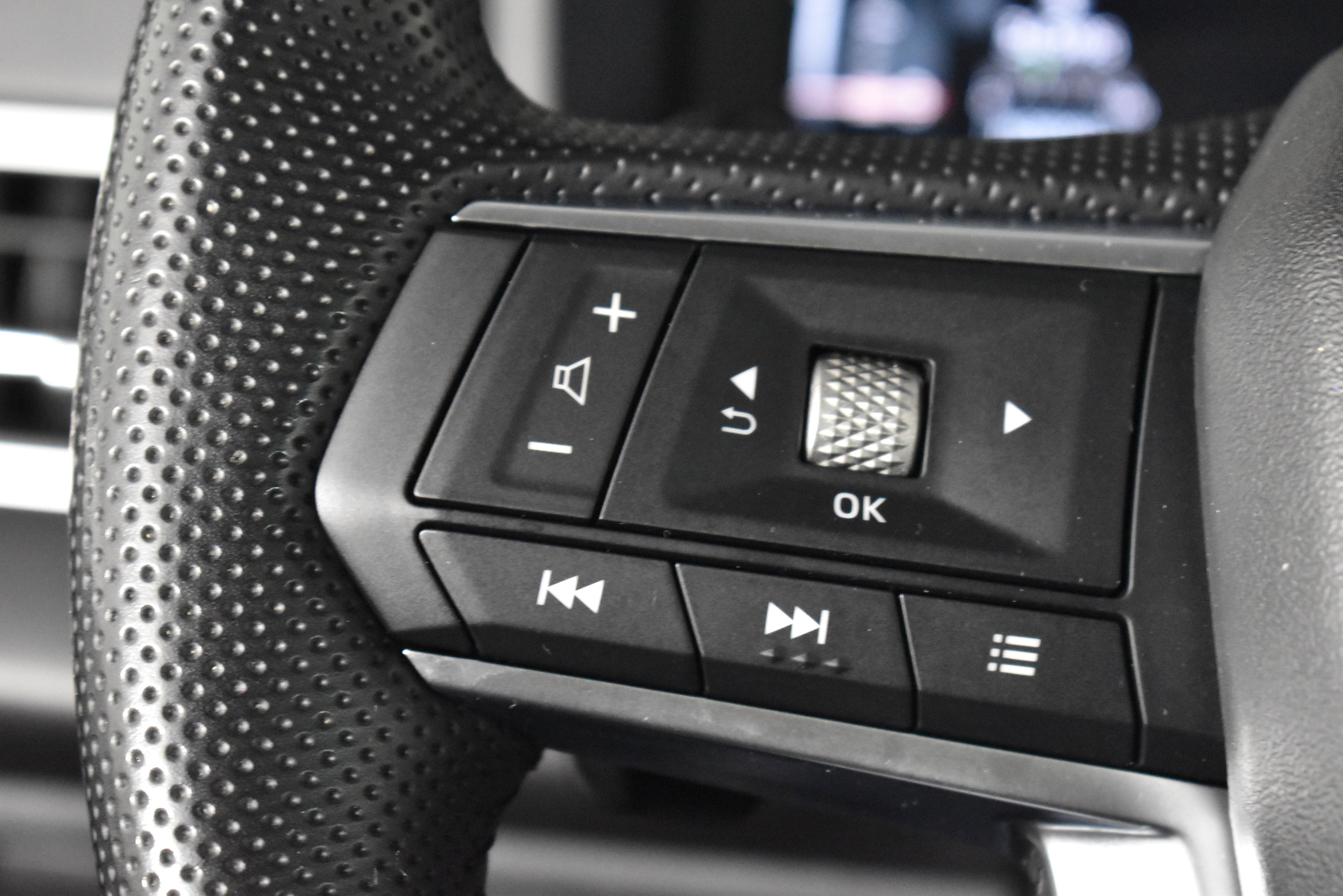 Used 2023 Mitsubishi Outlander SE image 20