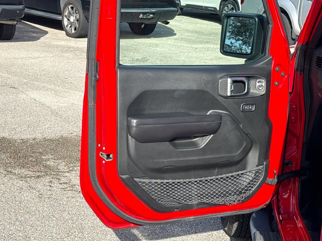 Used 2019 Jeep Wrangler Unlimited Sport S AWD/4WD image 13