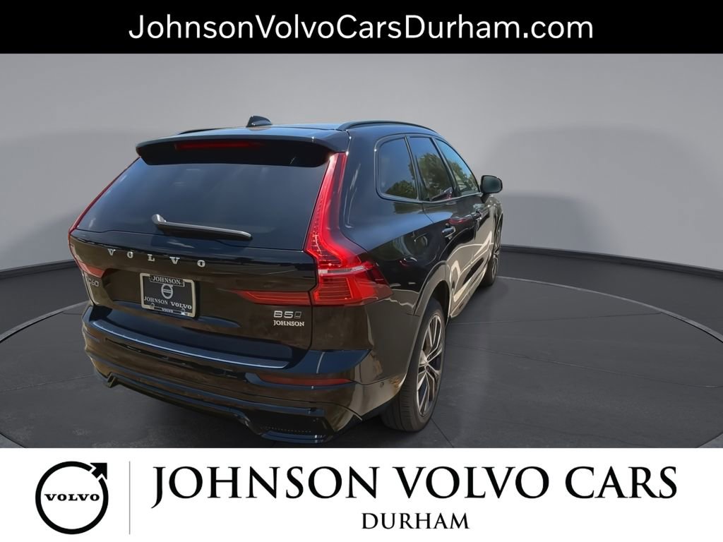 Used 2023 Volvo XC60 B5 Plus AWD/4WD image 8