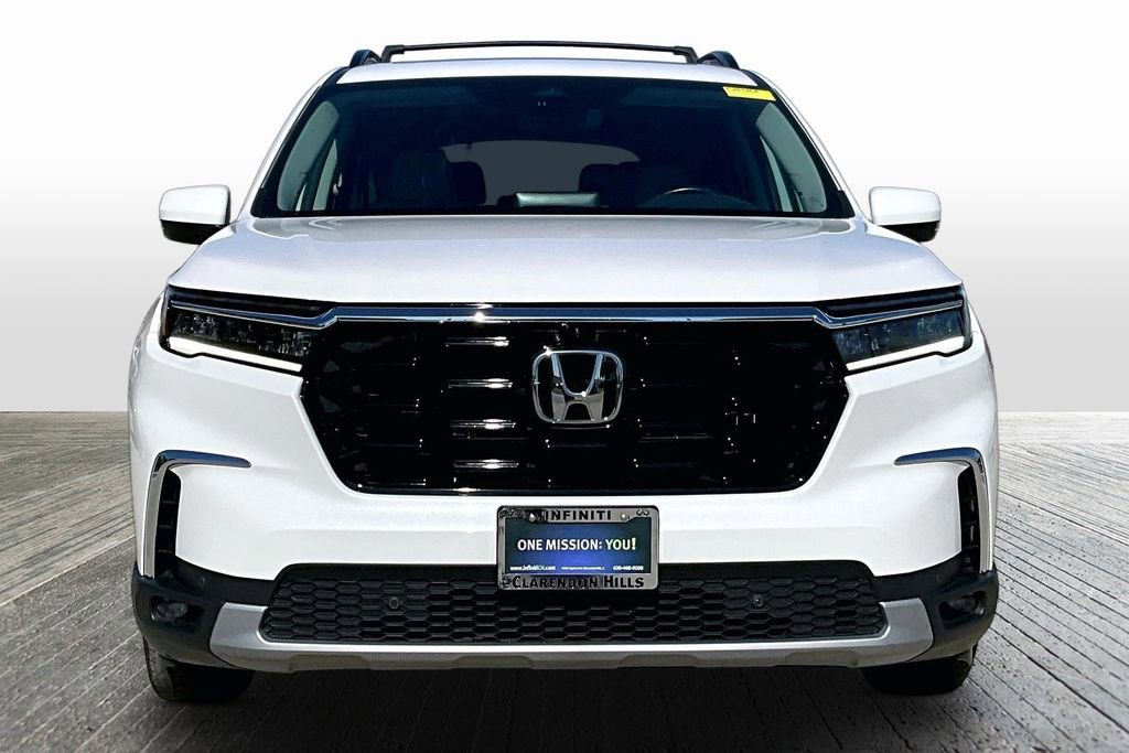 Used 2024 Honda Pilot Elite image 2