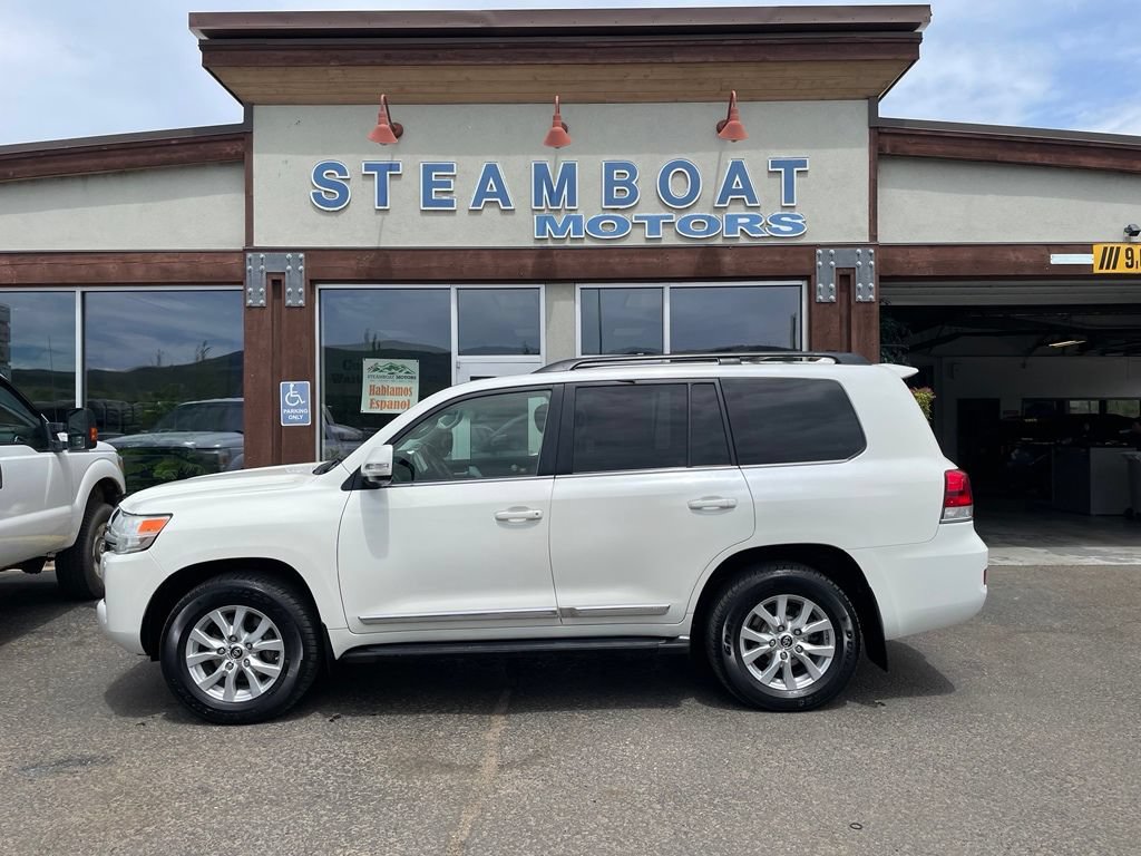 Used 2016 Toyota Land Cruiser AWD/4WD image 2