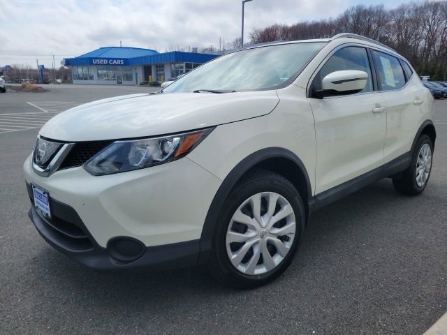 Used 2018 Nissan Rogue Sport SV AWD/4WD image 1