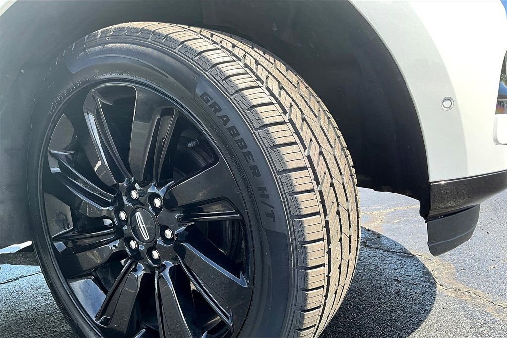 Used 2024 Lincoln Navigator L Reserve AWD/4WD image 7