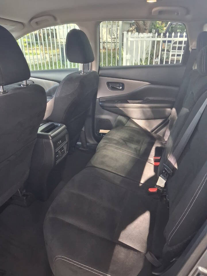 Used 2019 Nissan Murano SV w/ Cargo Package FWD image 8